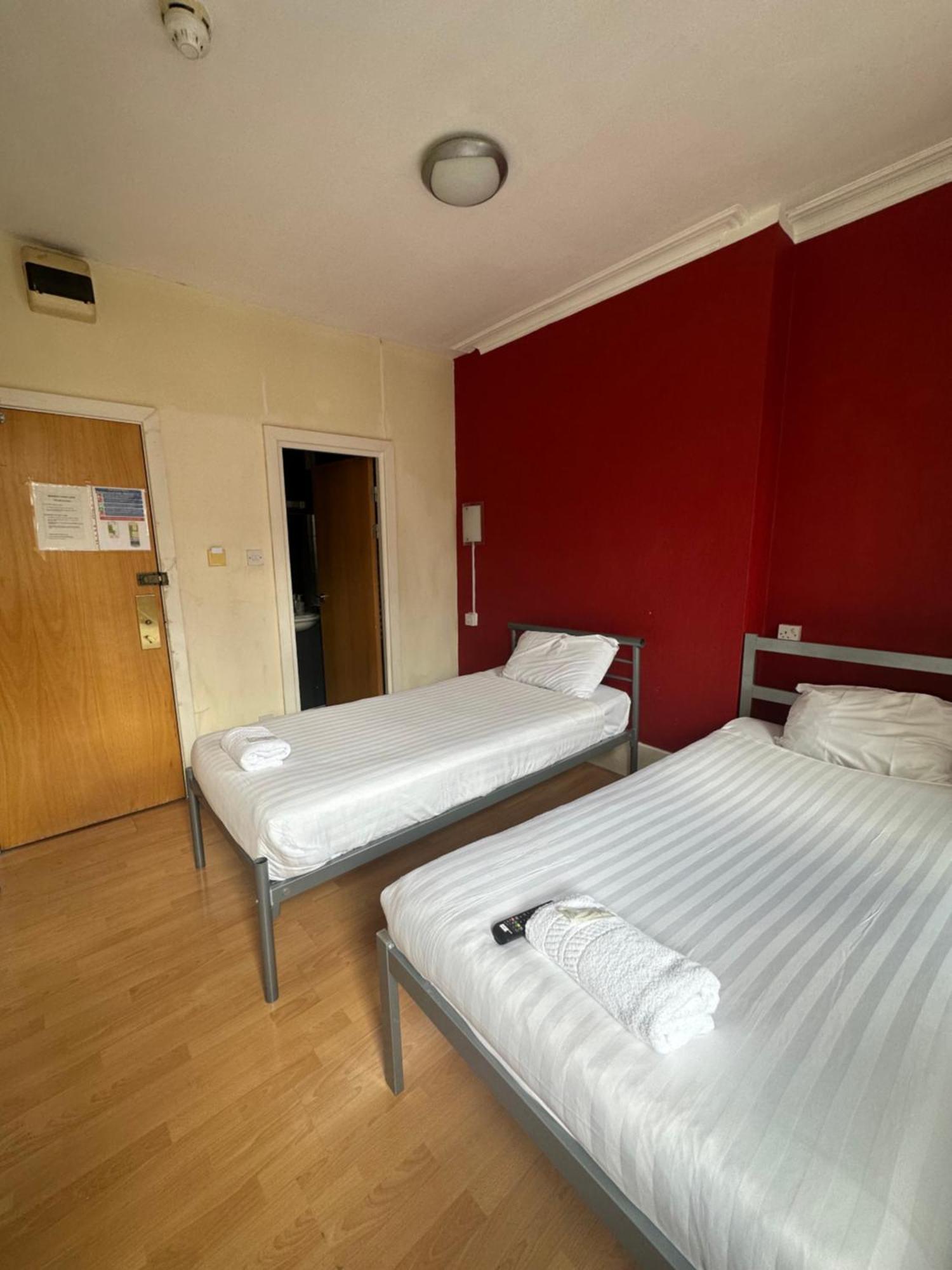 Berkeley Court Hotel London Exterior photo